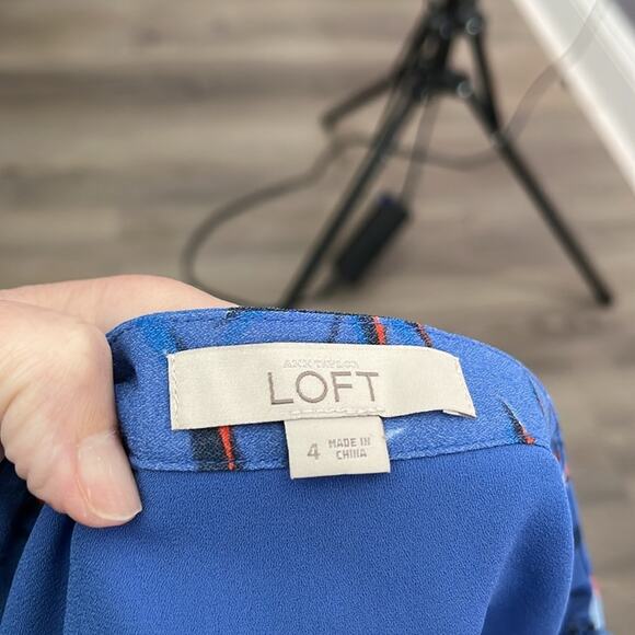 Loft Blue Floral Tiered Ruffle Mini Skirt Side Zipper Size 4 - Picture 5 of 7